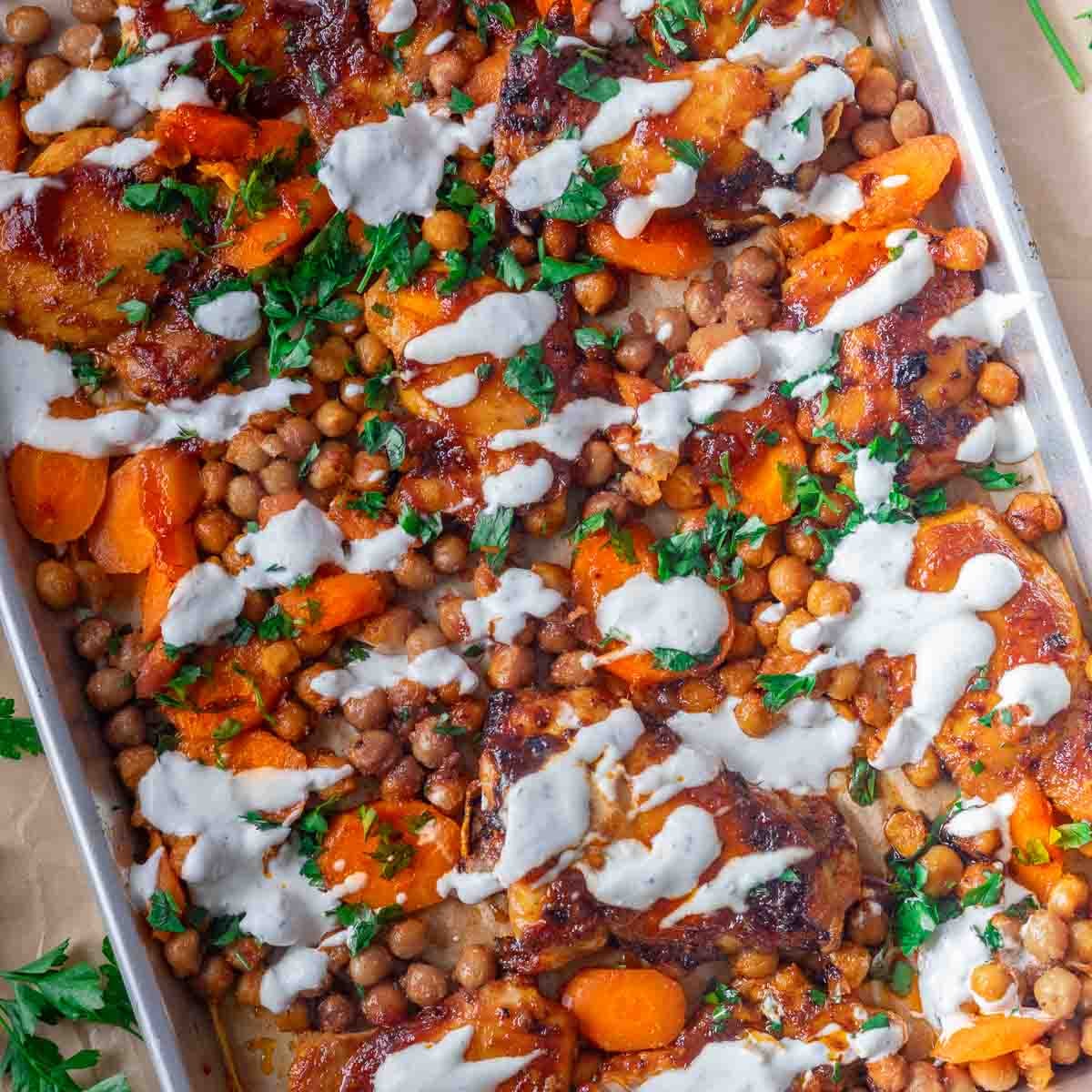 chicken with carrots and sauce