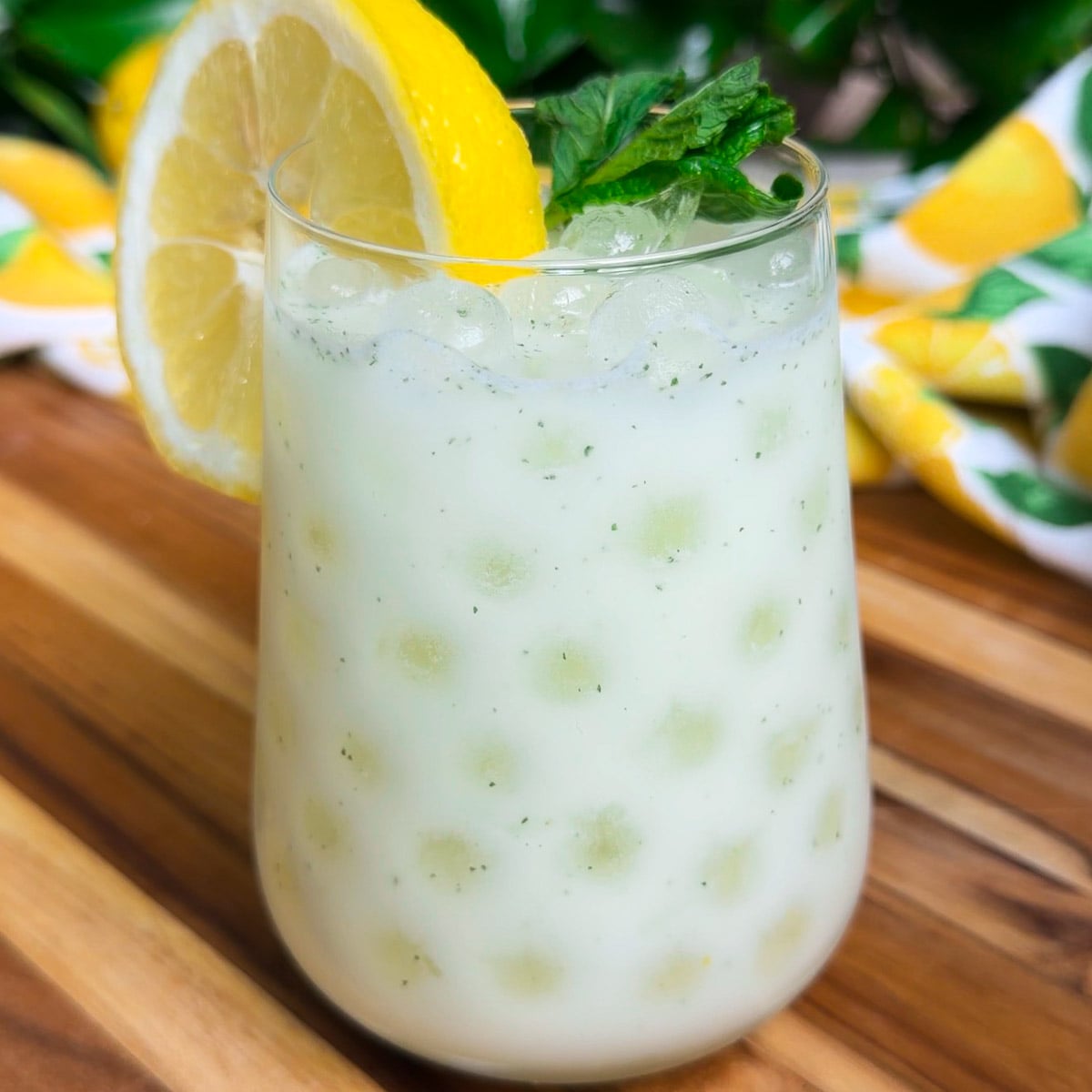 A glass of ice lemonade 